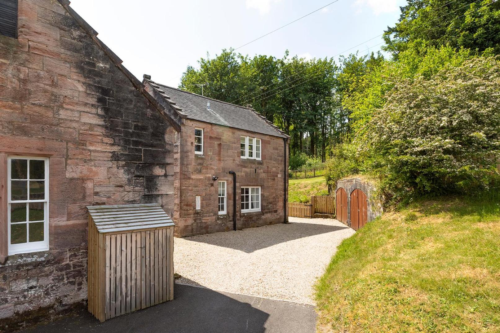 Laundry Cottage: Drumlanrig Castle Thornhill  Esterno foto